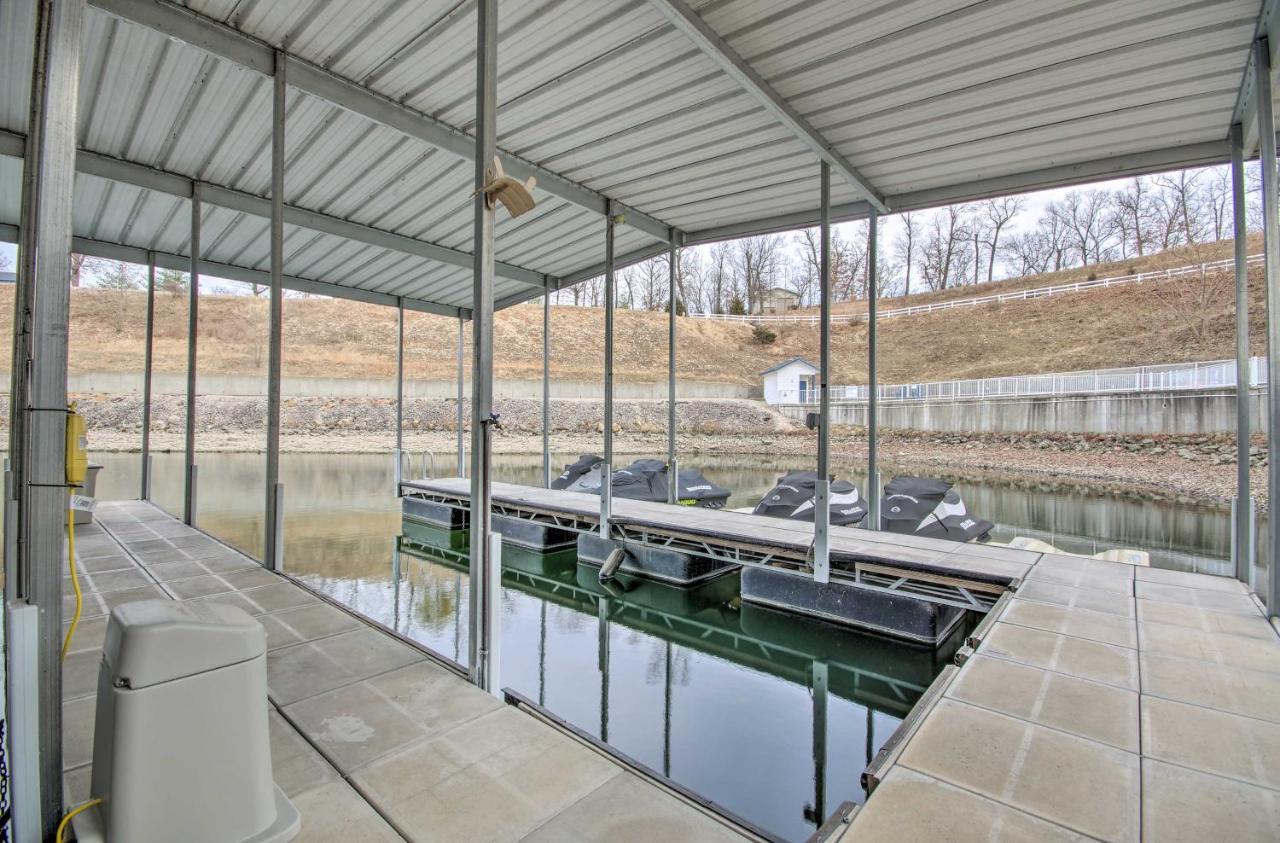 Breezy Lake Ozark Escape Dock, Slip And Pool! Esterno foto